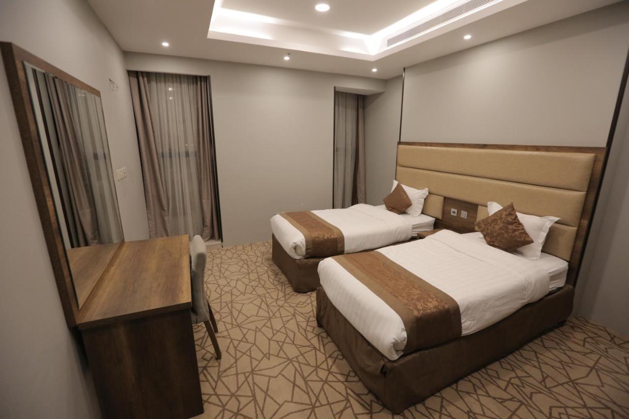 Broad Almkan Apart Hotel ฏออิฟ ภายนอก รูปภาพ