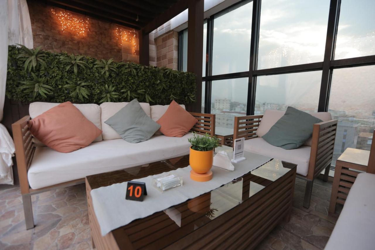Broad Almkan Apart Hotel ฏออิฟ ภายนอก รูปภาพ