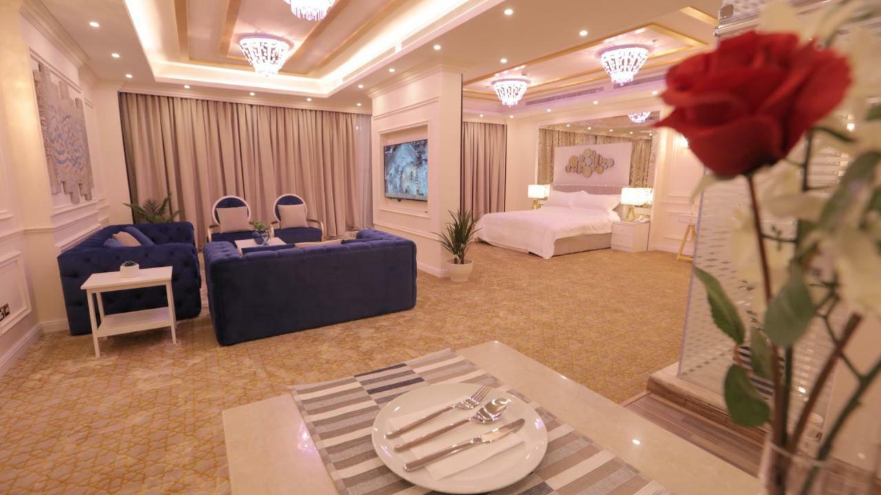 Broad Almkan Apart Hotel ฏออิฟ ภายนอก รูปภาพ